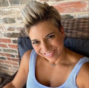 Meet your Posher, Darcy